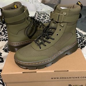 Combat boots